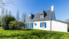 Maison Blanche à loctudy, avec petit jardin devant la terrasse en pierre